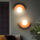 Everest - Nordisk halvcirkelformet væglampe