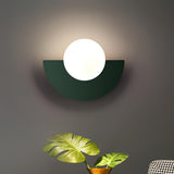 Everest - Nordisk halvcirkelformet væglampe