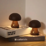 Genopladelig bordlampe med svampe i træ