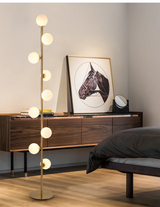 Gulvlampe i nordisk glas