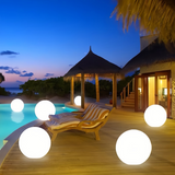 Sfærisk solcellelampe til haven