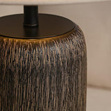 Gulvlampe i vejrbidt træ