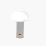 Champignon-bordlampe i europæisk design