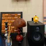 Nordiske blomsterknopper Farverig bærbar bordlampe