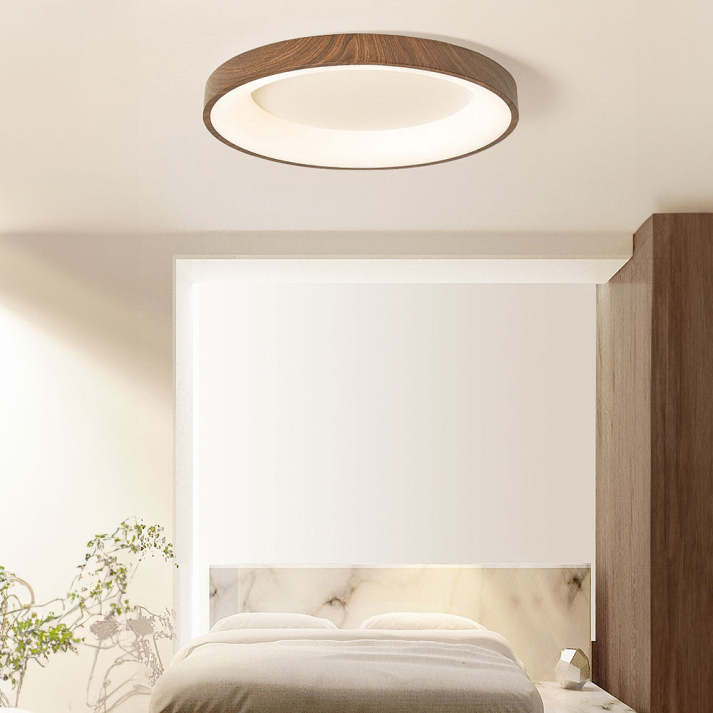Loftslampe i naturligt træ