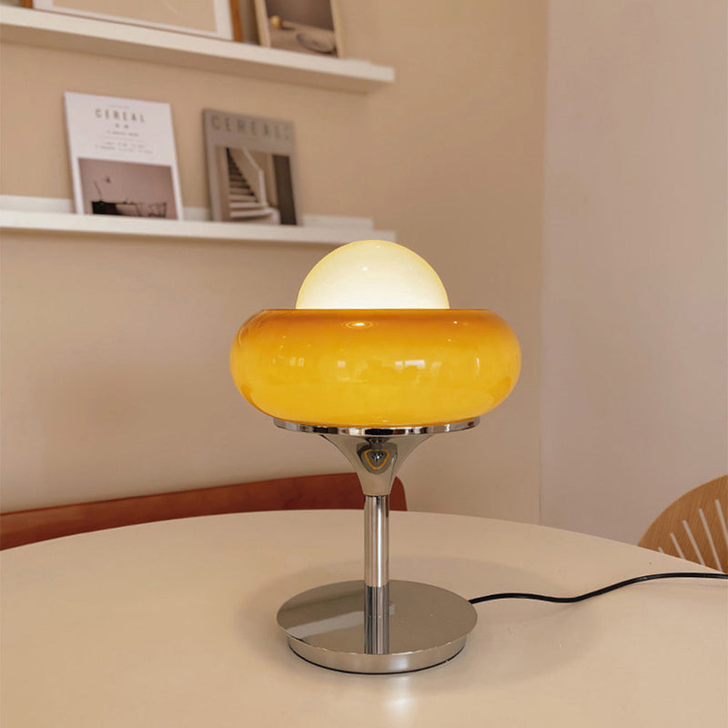 Vintage Bauahus bordlampe i gult glas