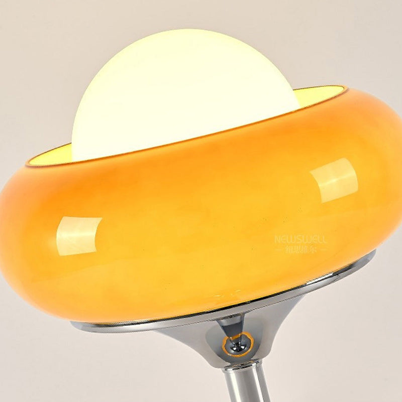 Vintage Bauahus bordlampe i gult glas